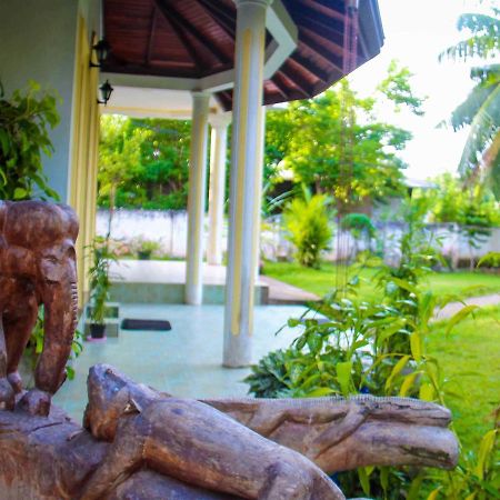 Three Shades Bed and Breakfast Galle Buitenkant foto