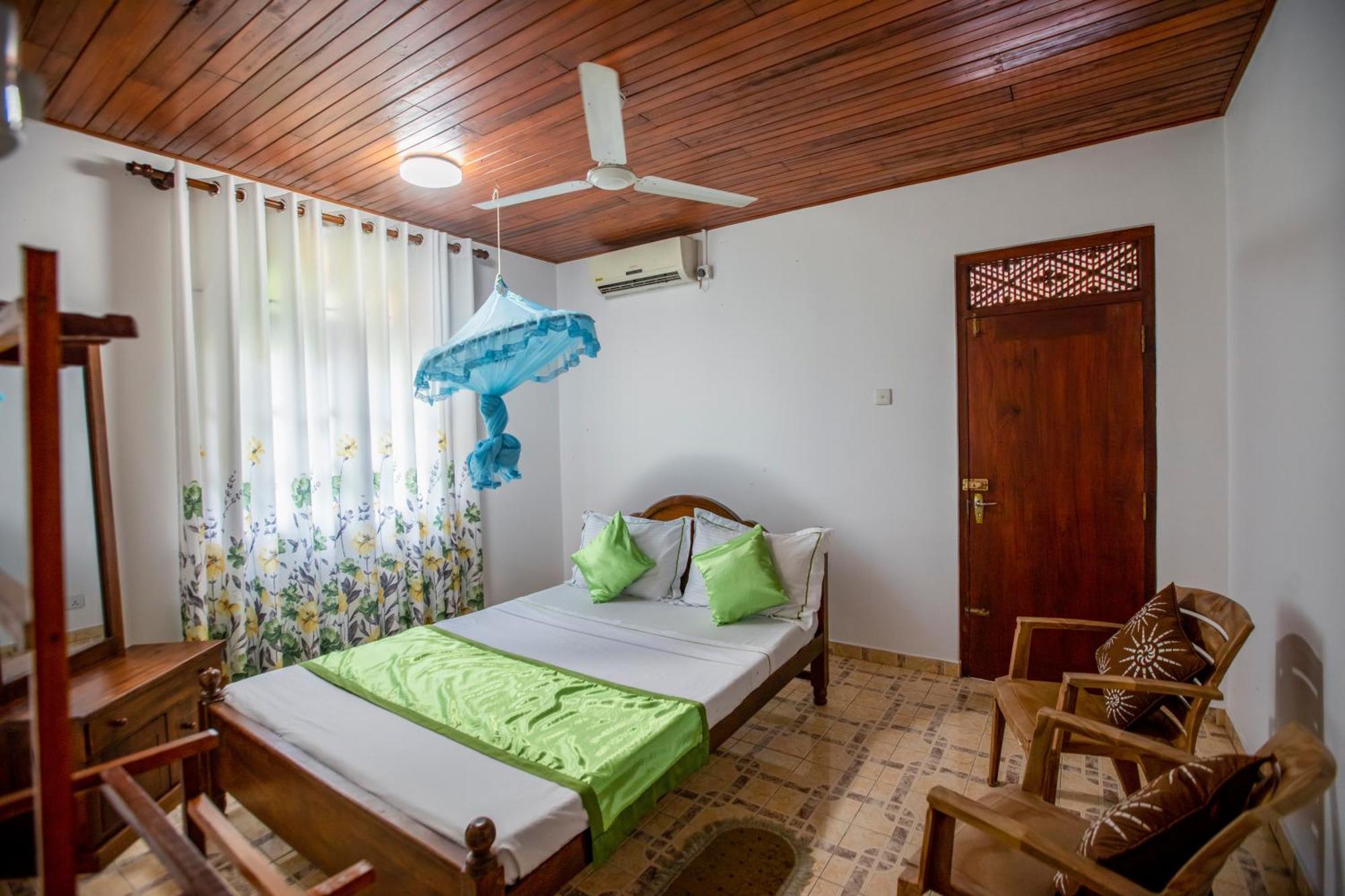 Three Shades Bed and Breakfast Galle Buitenkant foto