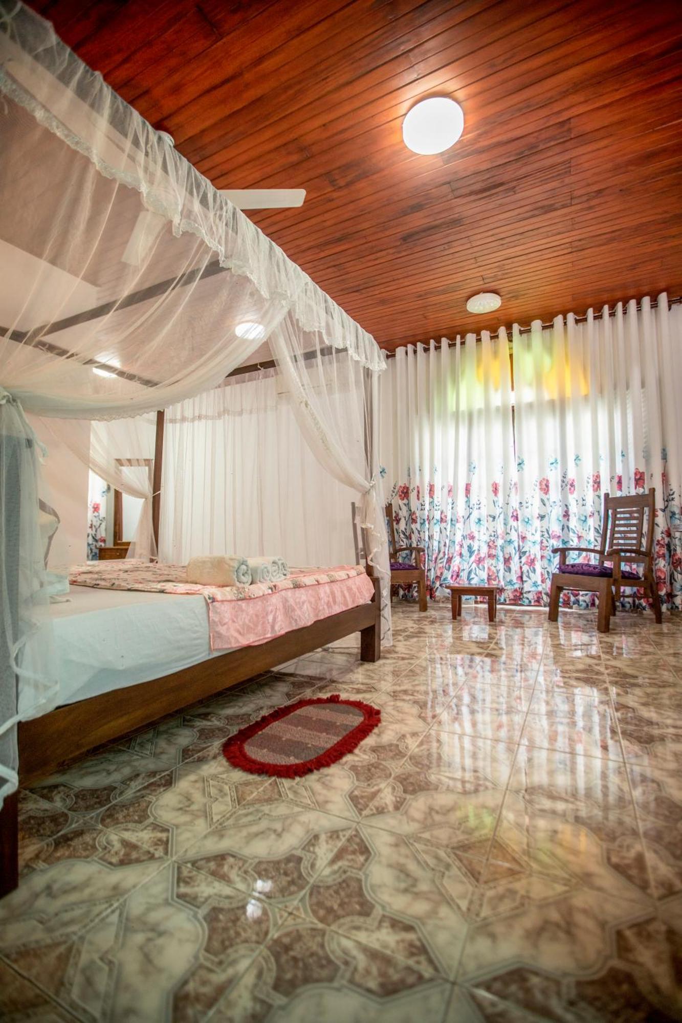 Three Shades Bed and Breakfast Galle Buitenkant foto